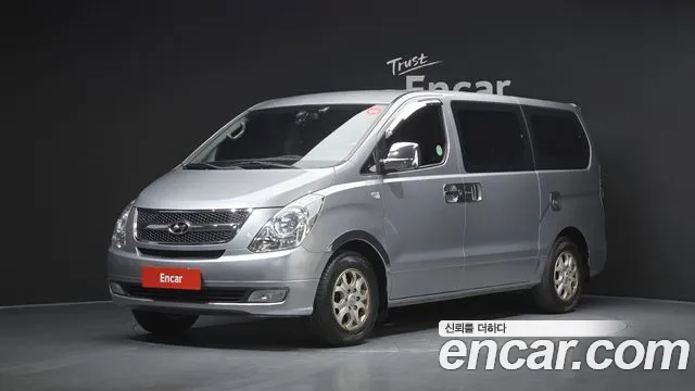Hyundai Starex 2013 — photo 1