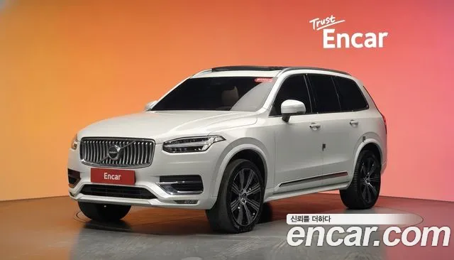 Volvo XC90 2023 — photo 1