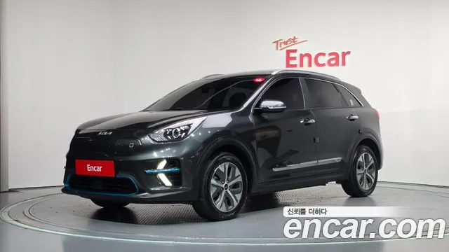Kia Niro 2022 — photo 1