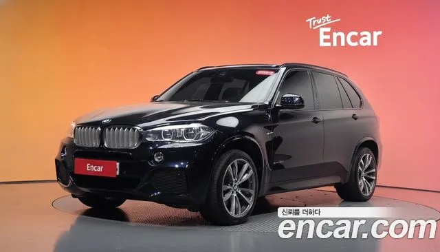 BMW X5 2018 — photo 1