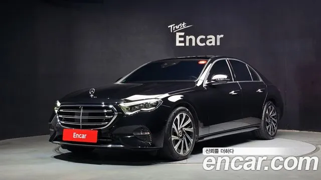 Mercedes-Benz E-Class 2024 — photo 1