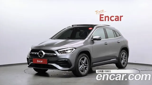 Mercedes-Benz GLA-Class 2023 — photo 1