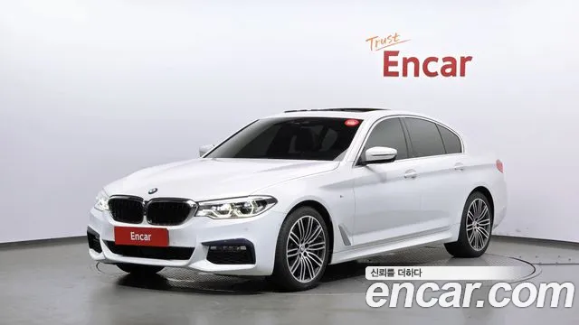 BMW 5-Series 2018 — photo 1