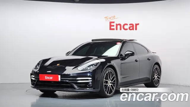 Porsche Panamera 2022 — photo 1