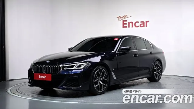 BMW 5-Series 2021 — photo 1