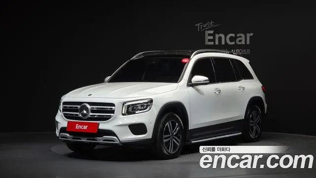 Mercedes-Benz GLB-Class 2021 — photo 1