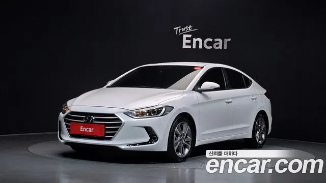 Hyundai AVANTE 2018 — photo 1