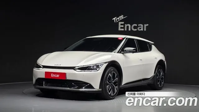 Kia EV6 2022 — photo 1