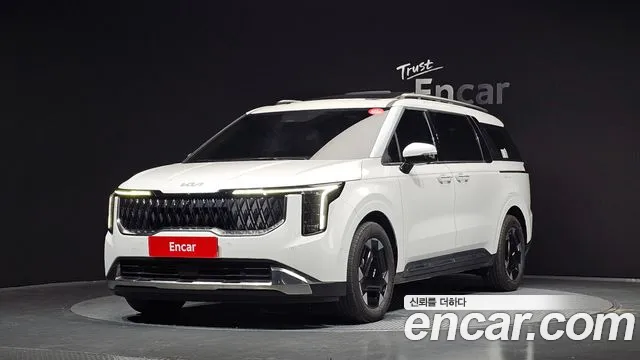 Kia Canival 2025 — photo 1
