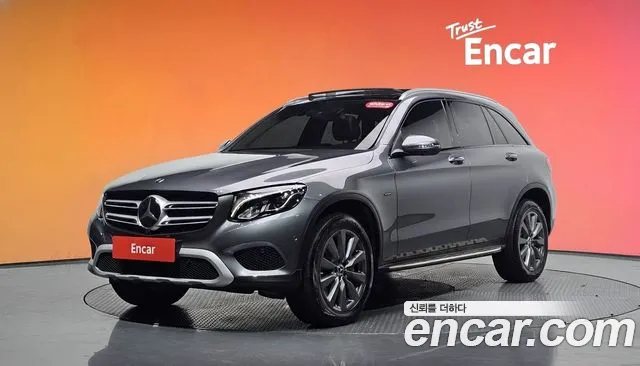 Mercedes-Benz GLC-Class 2019 — photo 1