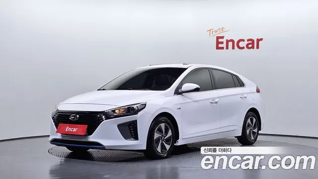 Hyundai Ioniq 2018 — photo 1