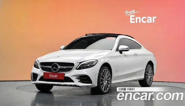 Mercedes-Benz C-Class 2019 — photo 1