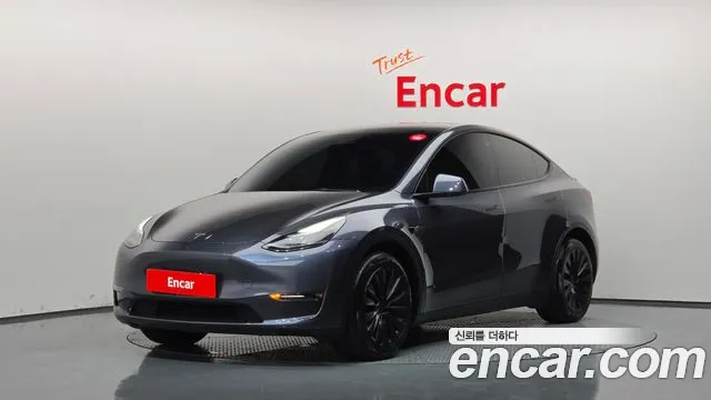 Tesla Model Y 2023 — photo 1