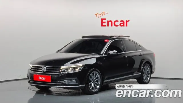 Volkswagen Passat 2022 — photo 1