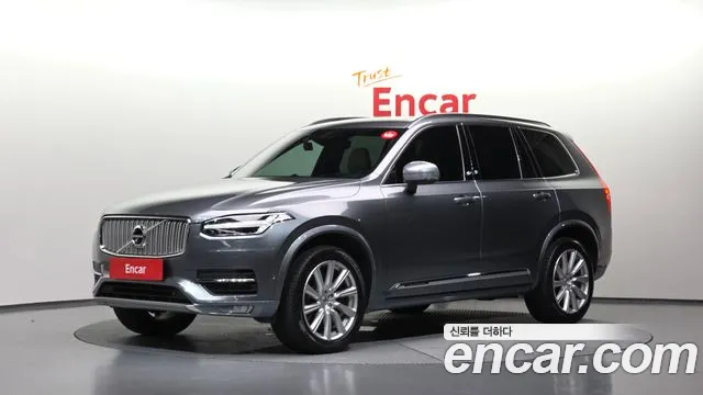 Volvo XC90 2019 — photo 1