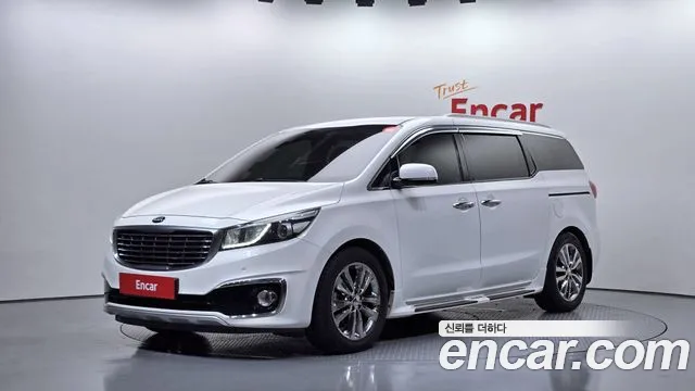 Kia Canival 2017 — photo 1