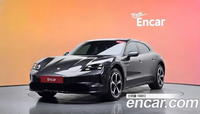 Porsche Taycan 2026 — photo 1