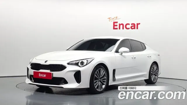 Kia Stinger 2018 — photo 1