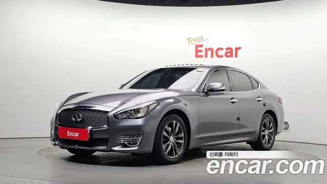 Infiniti Q70 2015 — photo 1