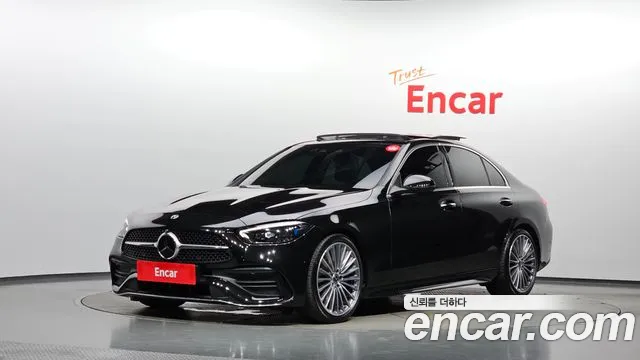Mercedes-Benz C-Class 2023 — photo 1