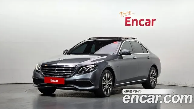 Mercedes-Benz E-Class 2019 — photo 1