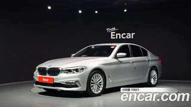 BMW 5-Series 2020 — photo 1