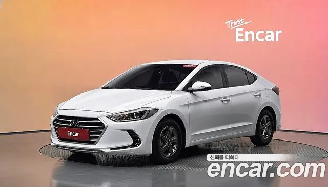 Hyundai AVANTE 2017 — photo 1