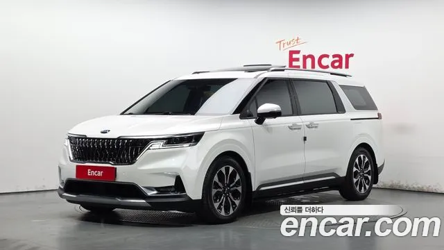 Kia Canival 2021 — photo 1