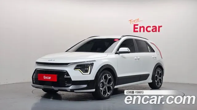 Kia Niro 2022 — photo 1