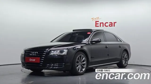 Audi A8 2012 — photo 1