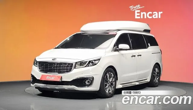 Kia Canival 2017 — photo 1