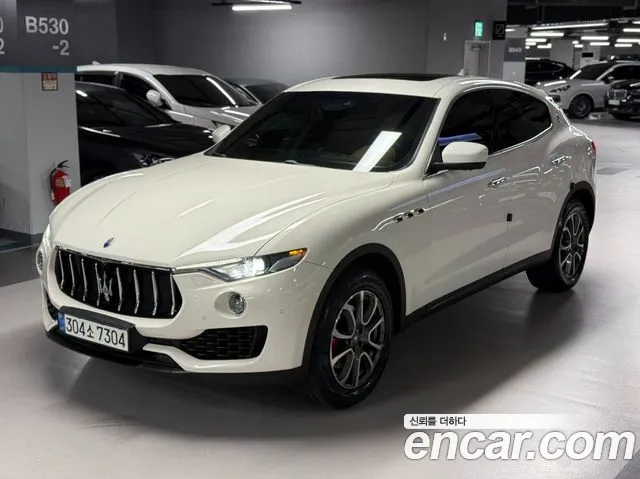 Maserati Levante 2017 — photo 1