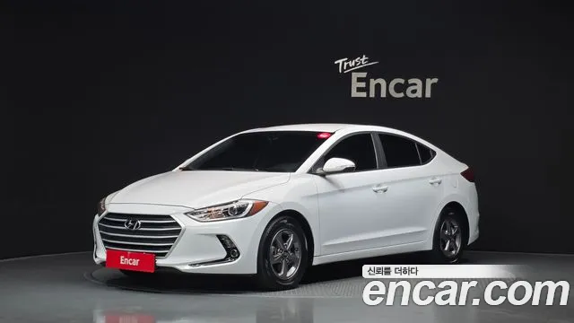 Hyundai AVANTE 2017 — photo 1