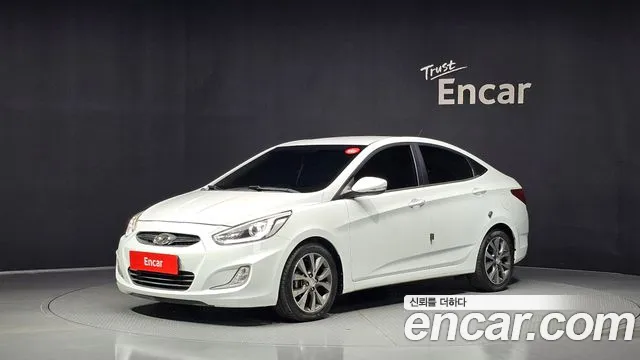 Hyundai Accent 2015 — photo 1