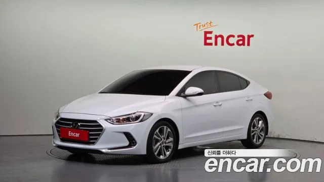 Hyundai AVANTE 2018 — photo 1