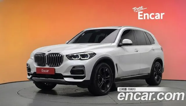BMW X5 2021 — photo 1