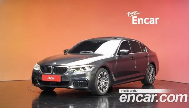 BMW 5-Series 2020 — photo 1