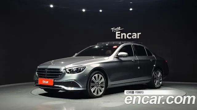 Mercedes-Benz E-Class 2021 — photo 1