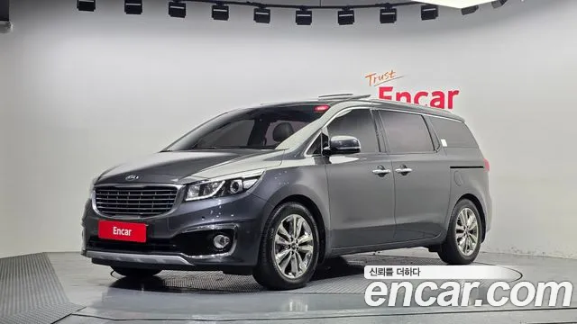 Kia Canival 2015 — photo 1