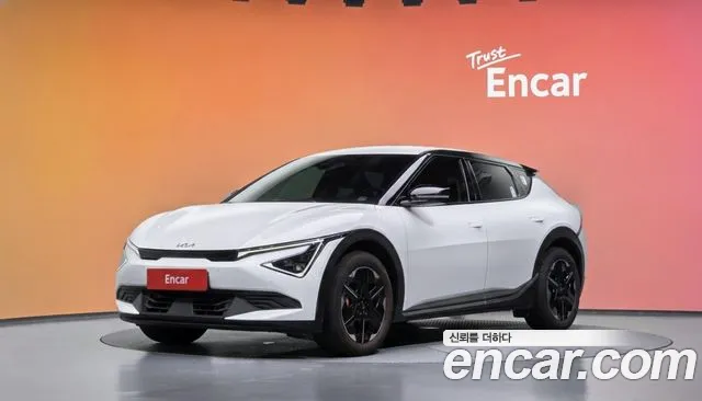 Kia EV6 2025 — photo 1