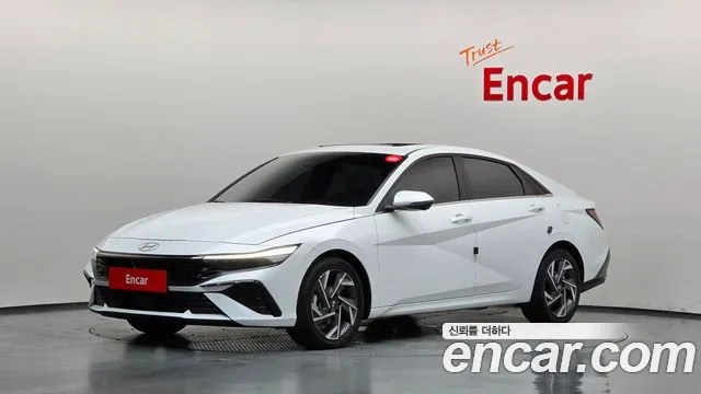 Hyundai AVANTE 2025 — photo 1