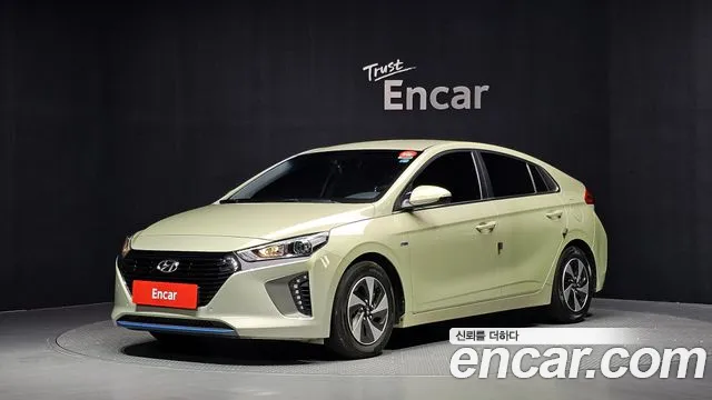 Hyundai Ioniq 2016 — photo 1