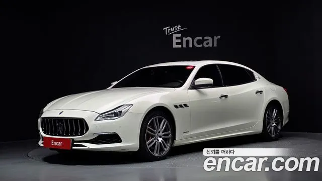 Maserati Quattroporte 2018 — photo 1