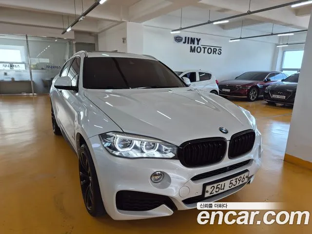 BMW X6 2018 — photo 1