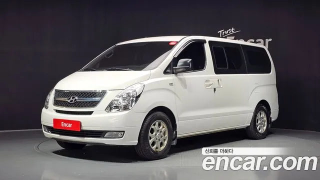 Hyundai Starex 2015 — photo 1