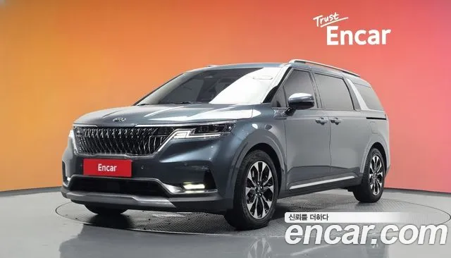 Kia Canival 2021 — photo 1