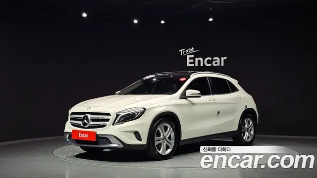 Mercedes-Benz GLA-Class 2017 — photo 1