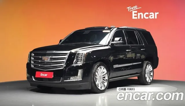 Cadillac Escalade 2019 — photo 1