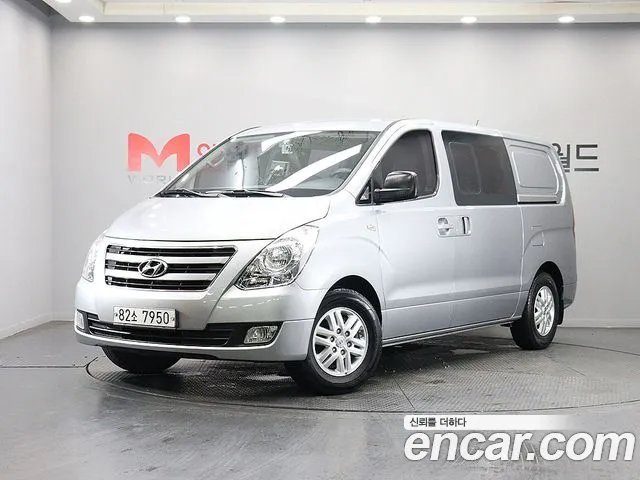 Hyundai Starex 2017 — photo 1