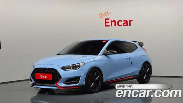 Hyundai Veloster 2019 — photo 1